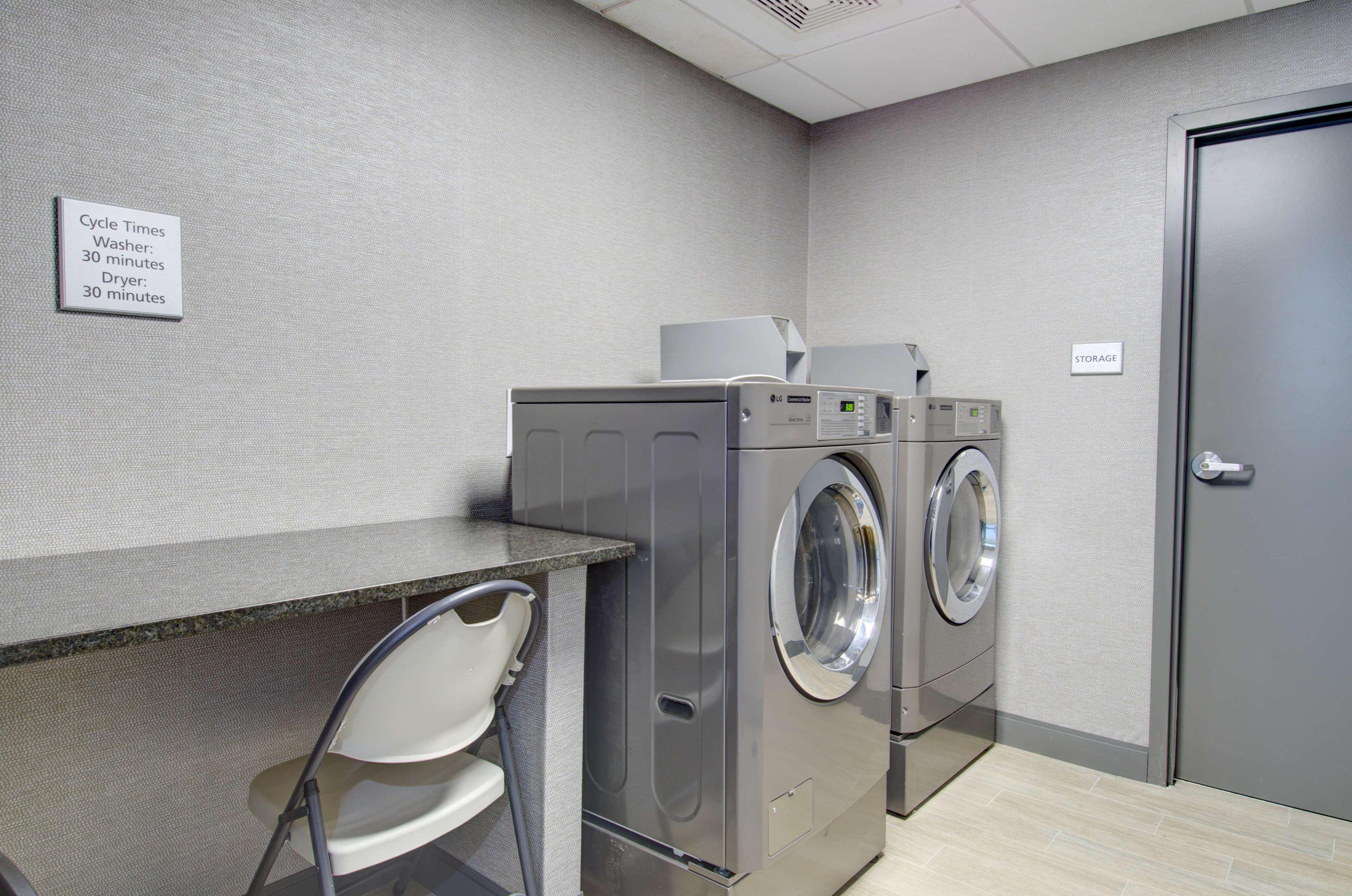 Hampton Inn & Suites Portland West Εξωτερικό φωτογραφία