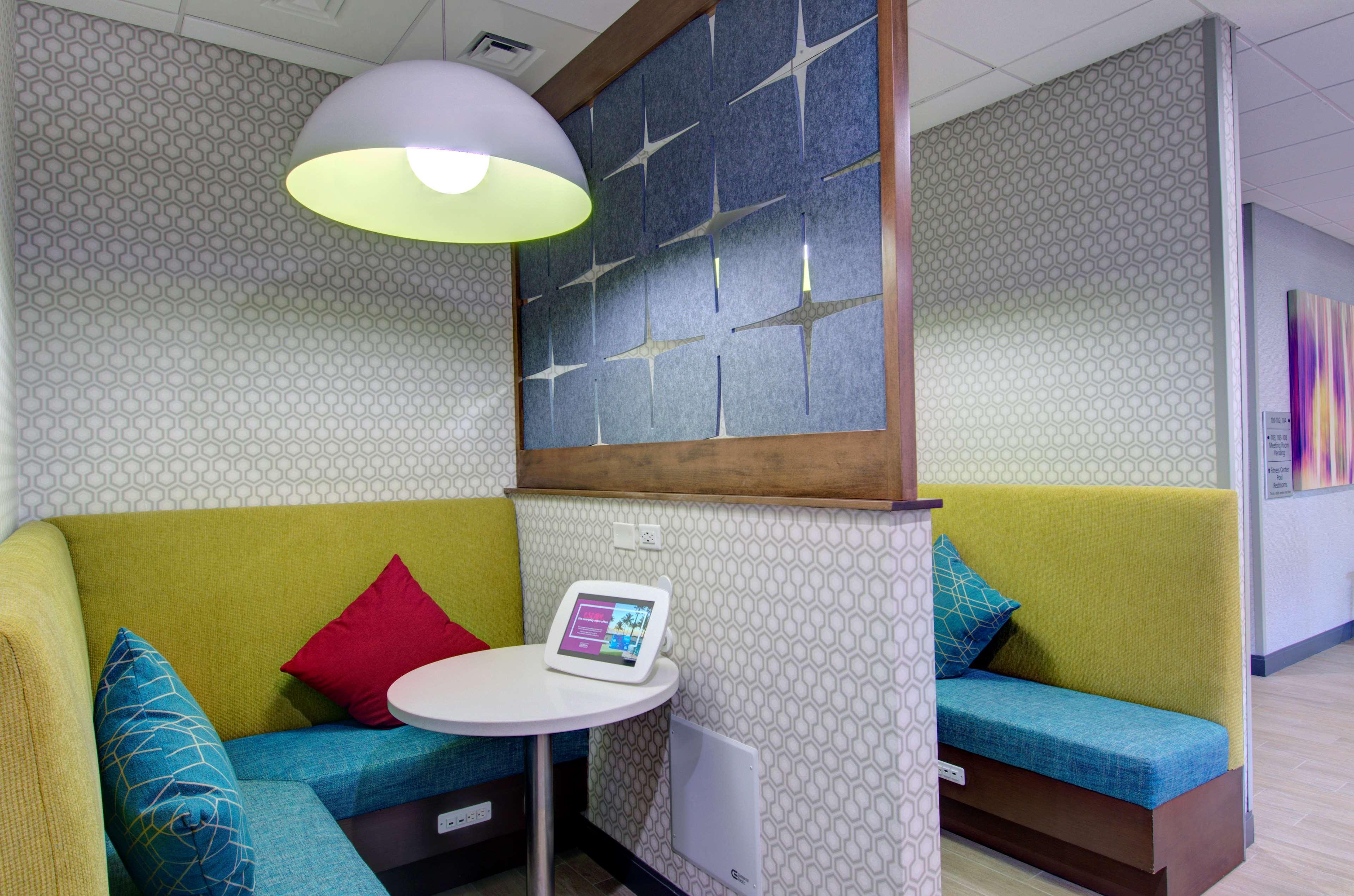 Hampton Inn & Suites Portland West Εξωτερικό φωτογραφία